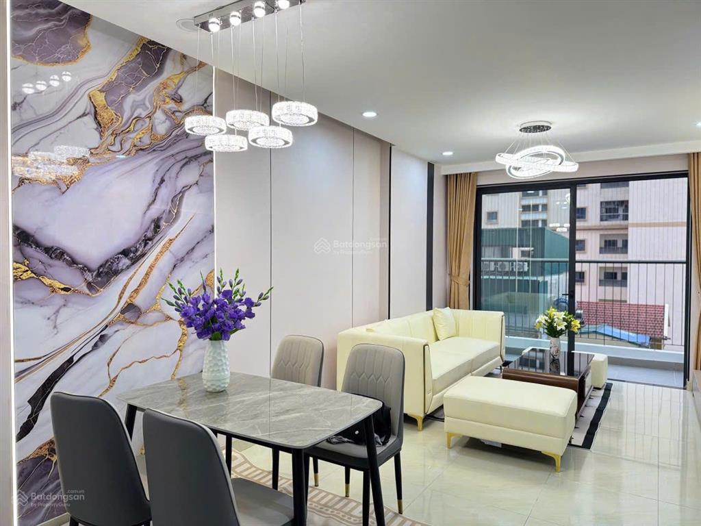 Cần bán gấp căn hộ cc 83m2  2pn + 2wc tại five star kim giang, tầng trung giá chỉ hơn 7 tỷ