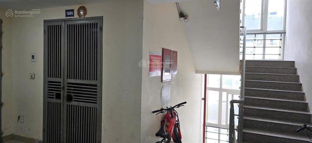 Tôi chủ nhà cần bán căn góc 80,5m2  2pn 2wc tầng trung đẹp tại ct12 chung cư 183 hoàng văn thái