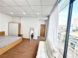 Cho thuê căn studio full ban công q8, ngay cầu nguyễn văn cừ, parcmall, cầu kênh xáng, cầu rạch ông