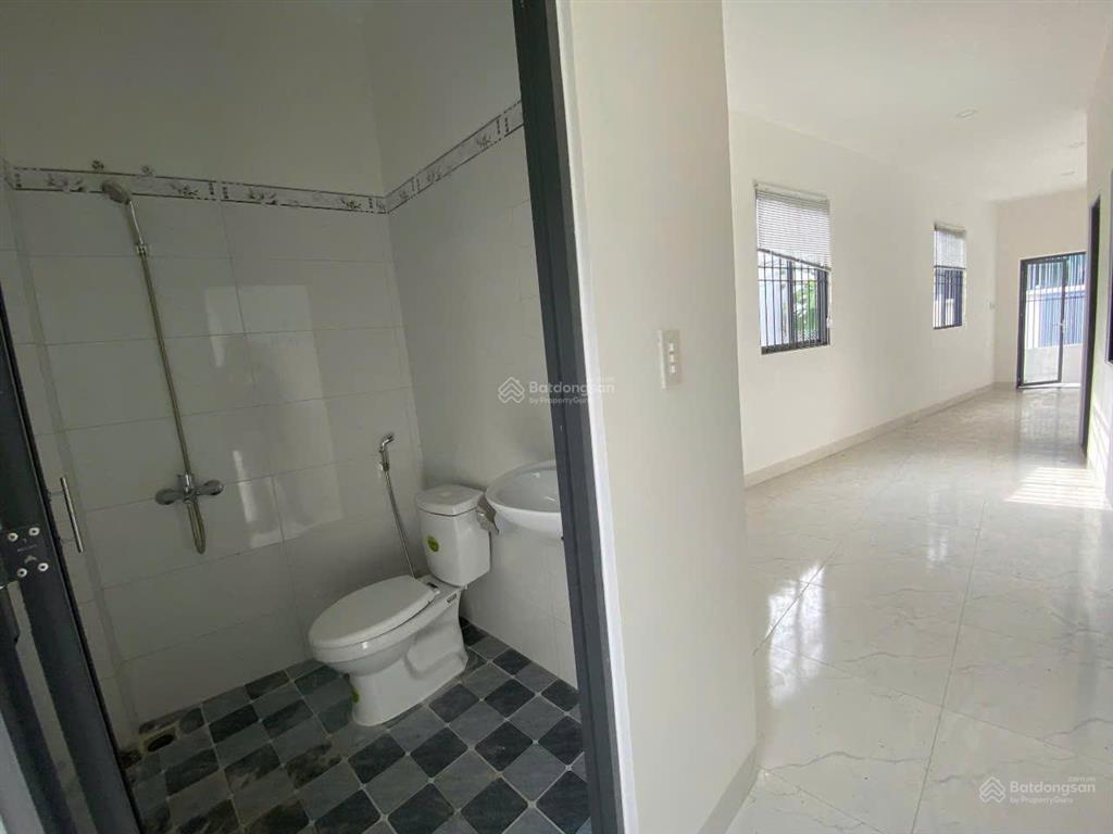 Bán nhà c4 góc 2mt mỡi đẹp dt 78m2  2pn  ôtô đậu cửa  vĩnh hải  nha trang  chỉ 2tỷ850