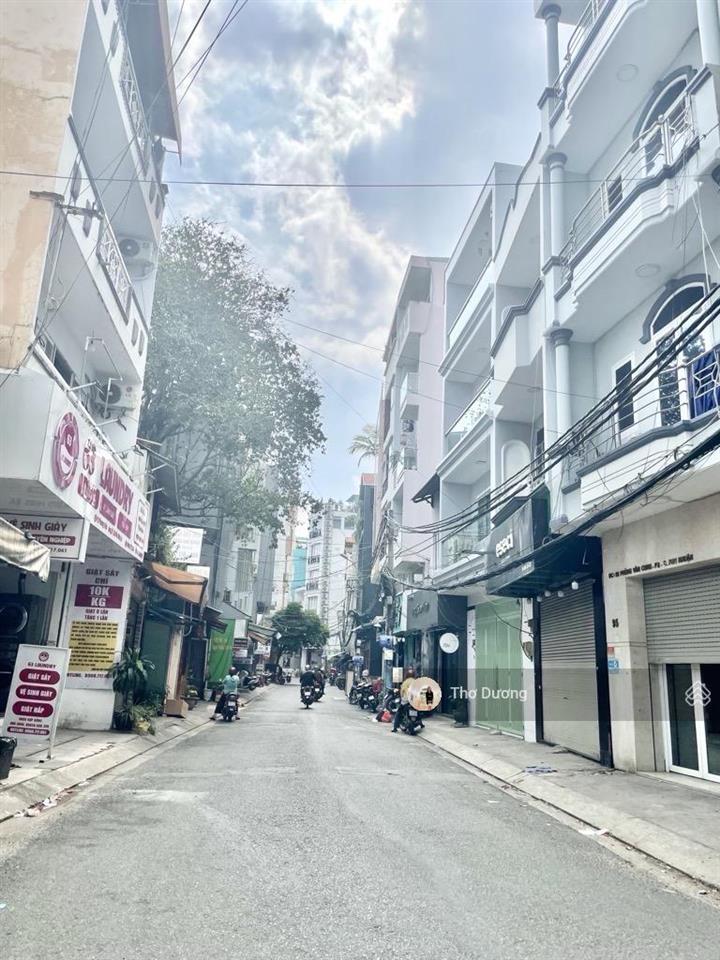 Khu ẩm thực phan xích long, ngang 5.4m x 12m công nhận đủ, giá chỉ 7.x tỷ