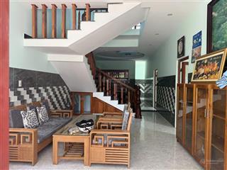 Bán nhà 2 tầng dạng biệt thự, kiệt nguyễn tất thành, gần trung tâm hội an, 200m2, 4 tỷ 450