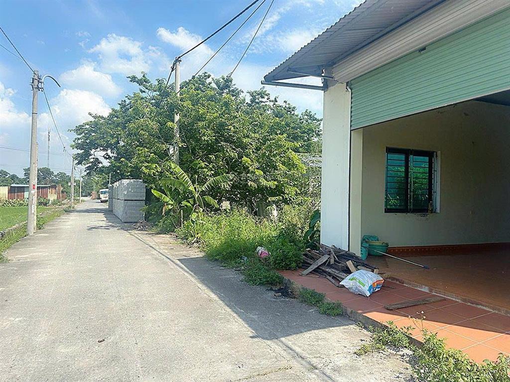 Bán 150m2 nhà đất giãn dân bia làng gần kđt đa mục tiêu thư lâm. mặt tiền rộng, kinh doanh tốt