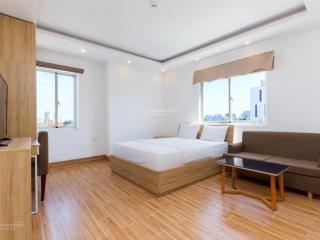Thuê ngay căn hộ cửa sổ hai hướng full nội thất giáp q.bthanh  chợ tân định