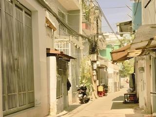 Bán nhà ba đình, p.9, q.8  3 tầng, gần bờ sông, full nội thất  chỉ 4 tỷ.