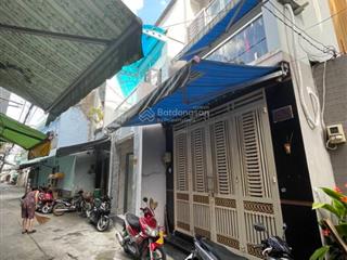Bán nhà bến vân đồn  phường 4  q4, 44m², 1 trệt 2 lầu, 3pn 3wc, giá chỉ 2,5 tỷ, sổ hồng riêng