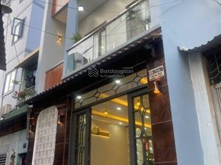 Bán nhà nguyễn trãi, p2, q5, 68m2 (5.7x11.8m), 1 trệt 3 lầu, 4pn, 3wc, sổ riêng  giá tốt 2 tỷ 8