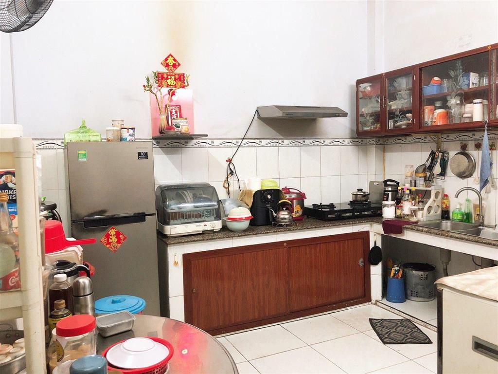 Nhà 3 tầng còn mới, hxh phường phước bình, diện tích 45.7m2, ngang 4.01m, chỉ 4.05 tỷ.