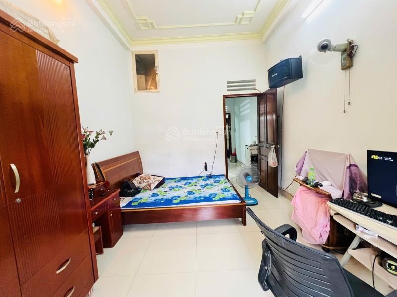 Nhà 3 tầng ở ngay  hẻm 109 đường dương đình hội, phường phước long b, q9  dt 56m2  5 tỷ