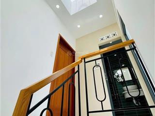 Nhà ngộp trung tâm tân bình hẻm hoàng văn thụ, 79m², giá tốt 3tỷ550, gần sân bay, sổ riêng