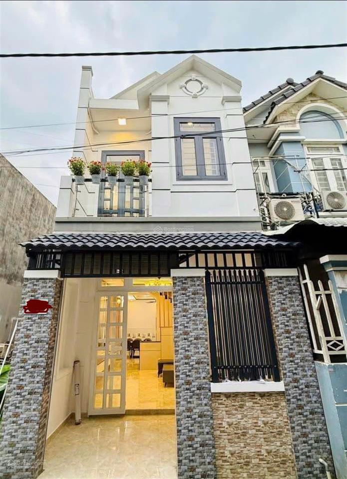 Chủ gửi bán nhà 3pn, hẻm 3 tháng 2, p7, q10, (59m²), gần vòng xoay lý thường kiệt