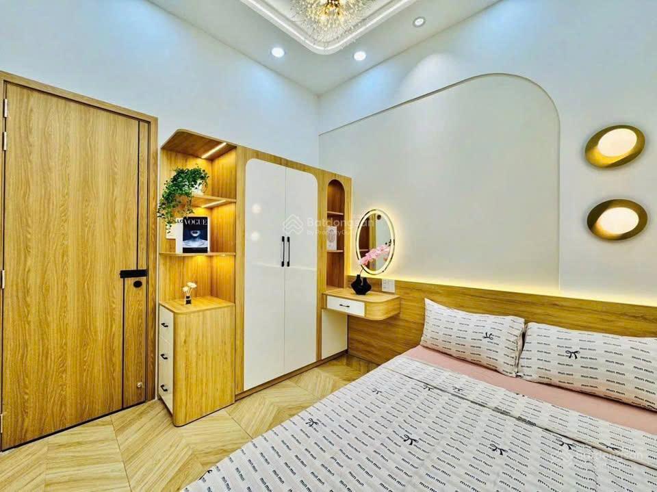 Sang nhượng gấp nhà hẻm nguyễn cửu vân, p. 17, bình thạnh, (66m2), sổ hồng riêng, hẻm 5m