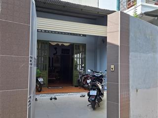 Bán nhà riêng 102m2 thổ cư 100%. phòng khách + phòng bếp + 2 phòng ngủ + 1 vs. có sân trước + sau