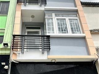 1 căn duy nhất nằm ngay tại đường điện biên phủq3.giá tốt hạ còn 4 tỷ250.thích hợp cho đầu tư và ở