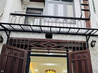 Cần thanh lí gấp căn nhà nằm ngay đường trần hưng đạo, q5. dt 55,8m2. hxh