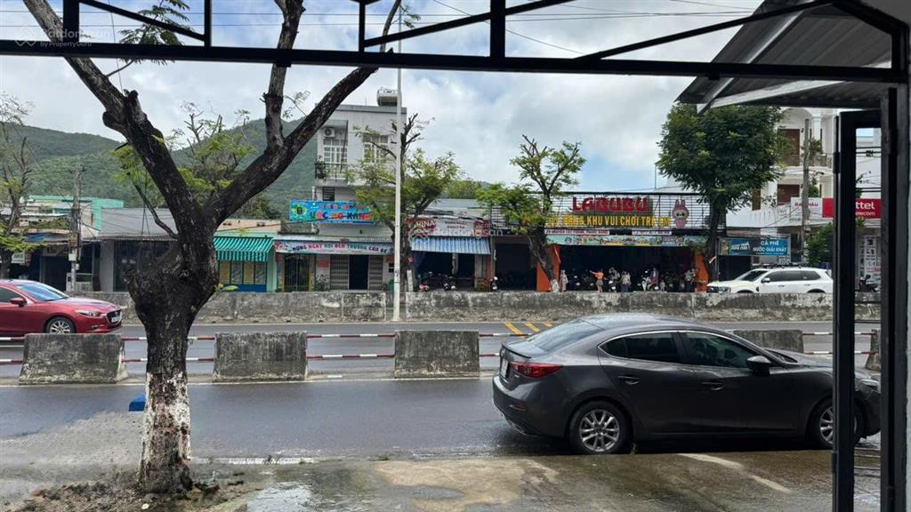 Siêu phẩm mặt tiền nguyễn tất thành.mặt tiền nở hậu tài phù hợp kinh doanh homestay, cafe