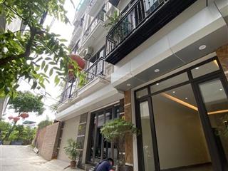 Cực phẩm 5t thang máy + full nội thất 9.8 tỷ, ô tô 7 chỗ đỗ cửa, ngõ thông làng lụa vạn phúc