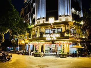 Bán nhà siêu vip yên xá
giá10,6tỷ
dt35m2, nhà 5tầng phân lô bàn cờ  ô tô tải tránh nhau