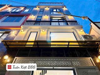 3tỷ780/83m2 sở hữu ngay căn ôtô ngủ trong nhà đường bến vân đồnq4, gần cầu calmette, cho thuê 25tr