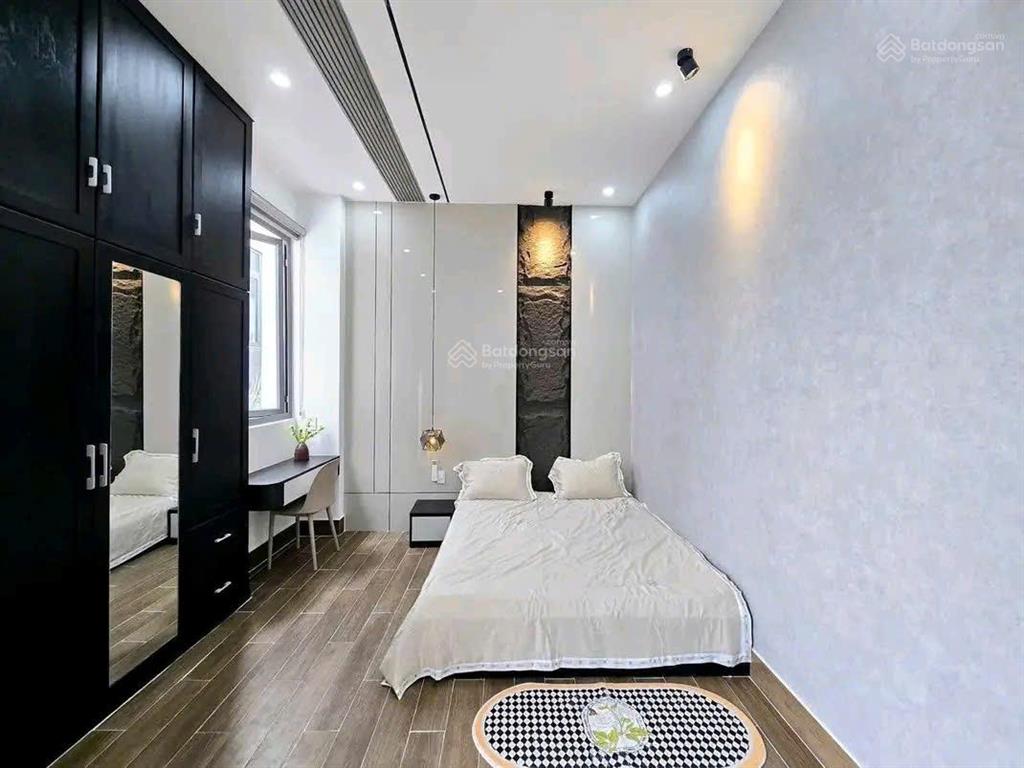 Siêu phẩm 3 tầng đường ôtô võ thị sáu  q3, 4tỷ060/70m2, gần ubnd phường, đang cho thuê 26 triệu