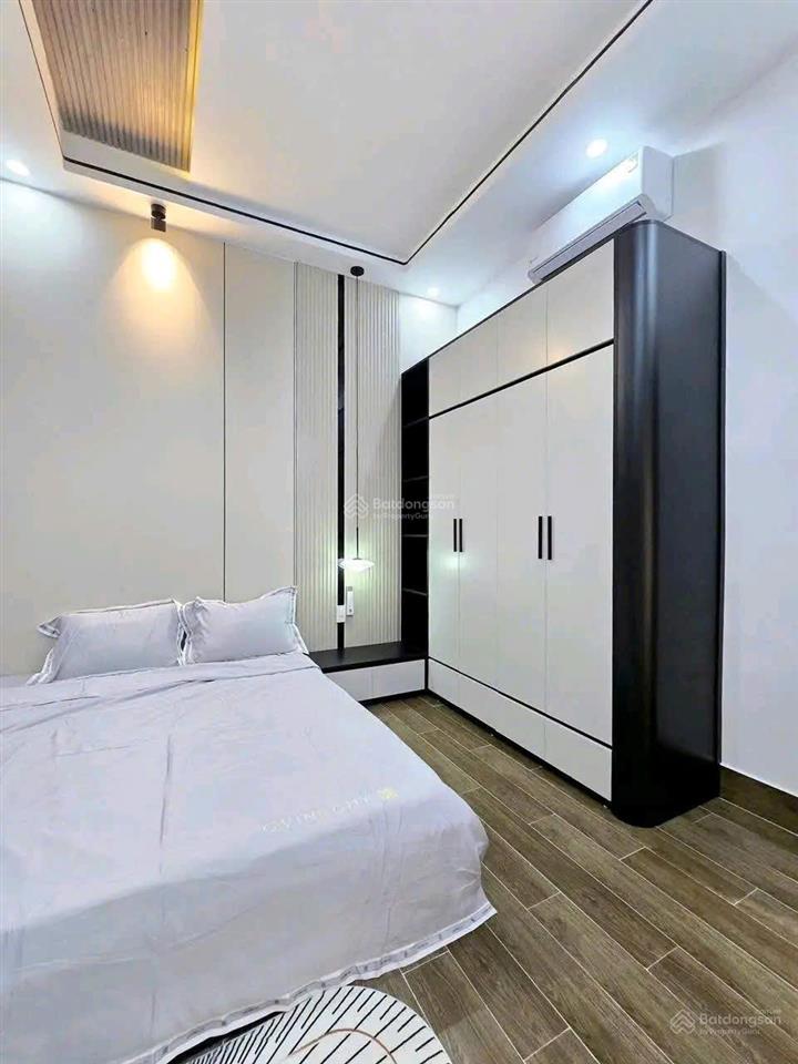 Siêu phẩm 3 tầng đường ôtô võ thị sáu  q3, 4tỷ060/70m2, gần ubnd phường, đang cho thuê 26 triệu