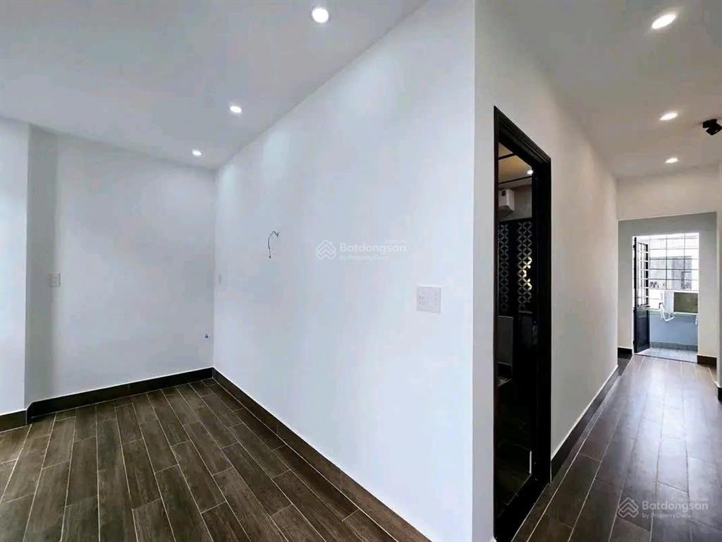 Siêu phẩm 3 tầng đường ôtô võ thị sáu  q3, 4tỷ060/70m2, gần ubnd phường, đang cho thuê 26 triệu