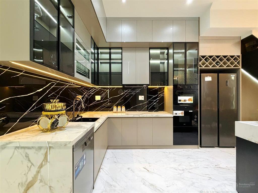 Bán gấp nhà đẹp trương đình hội, p.16, q.8, 65m2 giá 3 tỷ 470 hđ thuê 23tr/th, sổ hồng riêng