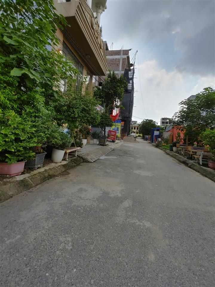 Bán đất 46m2 dịch vụ khu Trũng - Kim Chung - Hoài Đức(sdt liên hệ: 0915458886)