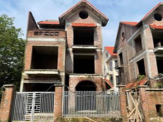 Bán nhà biệt thự xây thô Long Việt Quang Minh Hà Nội