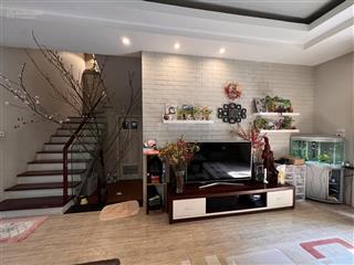 Cho thuê biệt thự tại phố nguyễn văn lộc, giá khoảng 45  55 triệu, 196 m2, có thương lượng