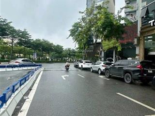 Bán nhà mặt phố phạm văn đồng, 27,7 tỷ, 69m2, 6 tầng tặng thang máy, view đẹp hot!