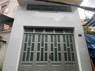 Chính chủ gửi bán gấp  nhà đẹp hiếm có giữa lòng quận 10