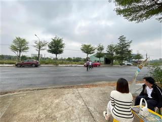 Phố chợ chiên đàn  điểm rơi vàng của dòng tiền thông minh