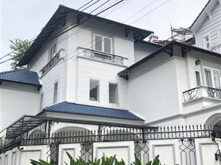 Biệt thự khu compound thảo điền quận 2 ,2tầng style cổ điển hồ bơi, sân vườn hđt 6000$/th 155 tỷ tl