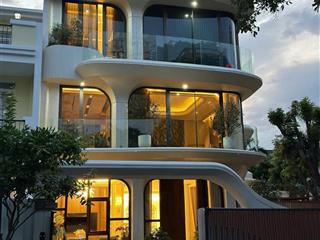 Biệt thự victoria thạnh mỹ lợi q2 vị trí đẹp dt15 x20m (300m2 )4tầng full nội thất cao cấp 62 tỷ