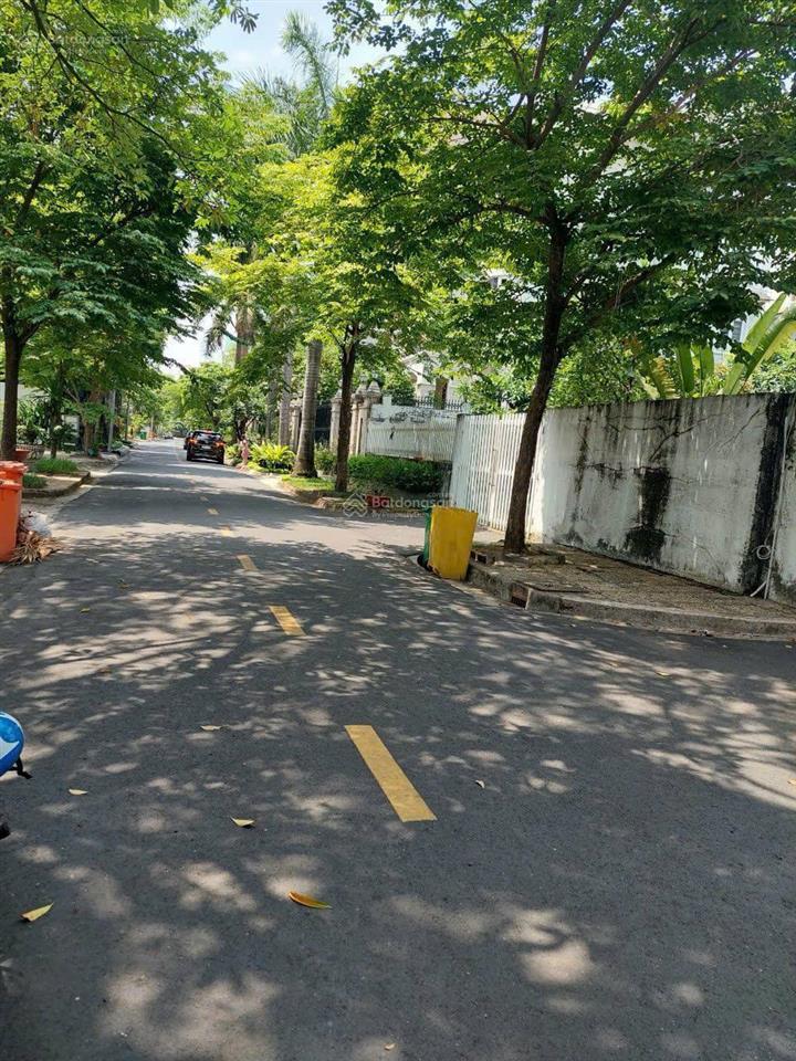 Bán nhà góc 2 mt p. an phú, q2, giá 17,5 tỷ tl, dt  95,6m2. có thang máy, full nội thất