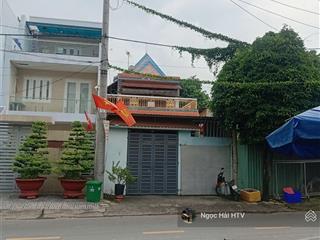 Bán nhà mặt tiền đường nguyễn tuyển, btđ, q2. giá 18 tỷ. dt  6x33,2. cn 200m2