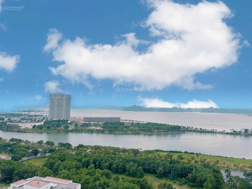 Bán căn hộ cc green bay garden, 2,65 tỷ, 68m2, 2pn, 2wc, đầy đủ nội thất, hùng thắng, hạ long