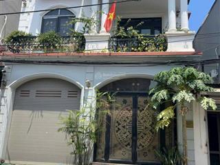 Nhà mặt phố không mua thì mua nhà nào ạ . mê linh  hà nội .
diện tích 148m .
mặt tiền 10m