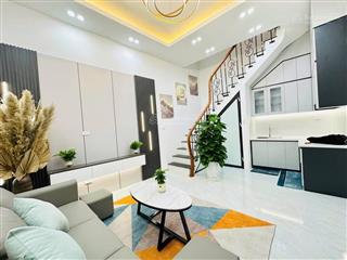Kim đồng trung tâm hoàng mai  5tầng 5 ngủ  thoáng trước sau  đẹp long lanh  cách ôtô 10m  10tỷ