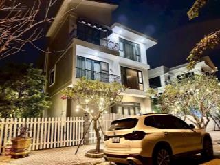 Chính chủ  bán biệt thự song lập 10x20 # 200 m2  dự án the star village nhà bè