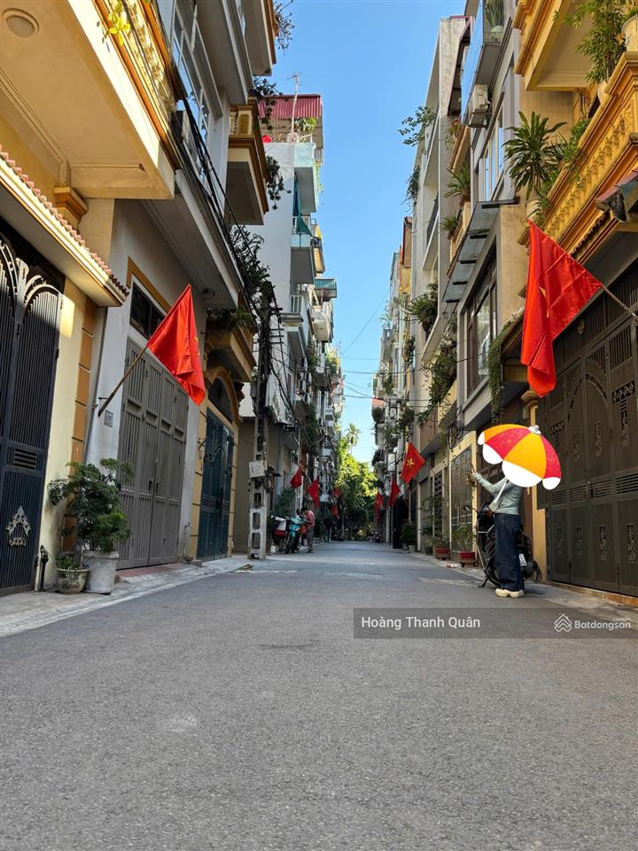 Bán nhà phố vũ xuân thiều  phân lô quân đội  4 tầng  giá giảm sâu chỉ 9.5 tỷ