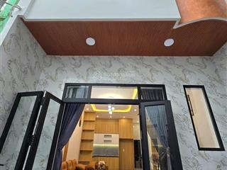 Chào bán nhà 2 tầng, sau lưng mặt tiền cao sơn pháo