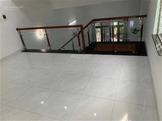 Chủ gửi căn nhà 1.5 tầng sát biển sơn thuỷ, dt 110m2 ngang 5m đường 7.5m, giá có 7 tỷ 950 mà tl