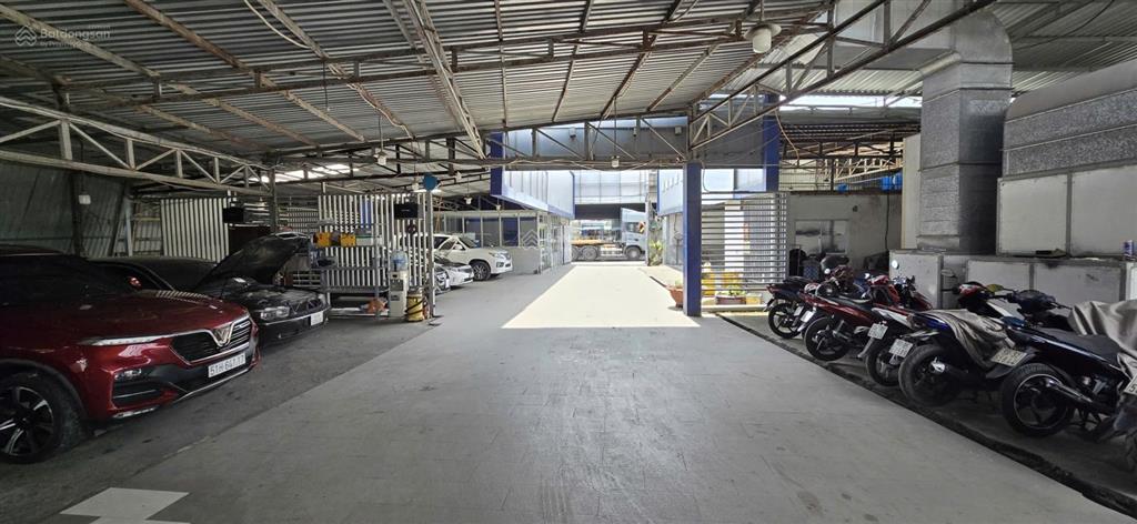 Cho thuê nhà xưởng 1500m2 mặt tiền nguyễn văn quỳcầu phú mỹquận 7. giá rẻ 150 triệu/tháng.