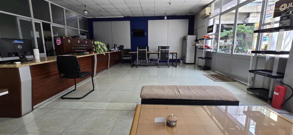 Cho thuê nhà xưởng 1500m2 mặt tiền nguyễn văn quỳcầu phú mỹquận 7. giá rẻ 150 triệu/tháng.