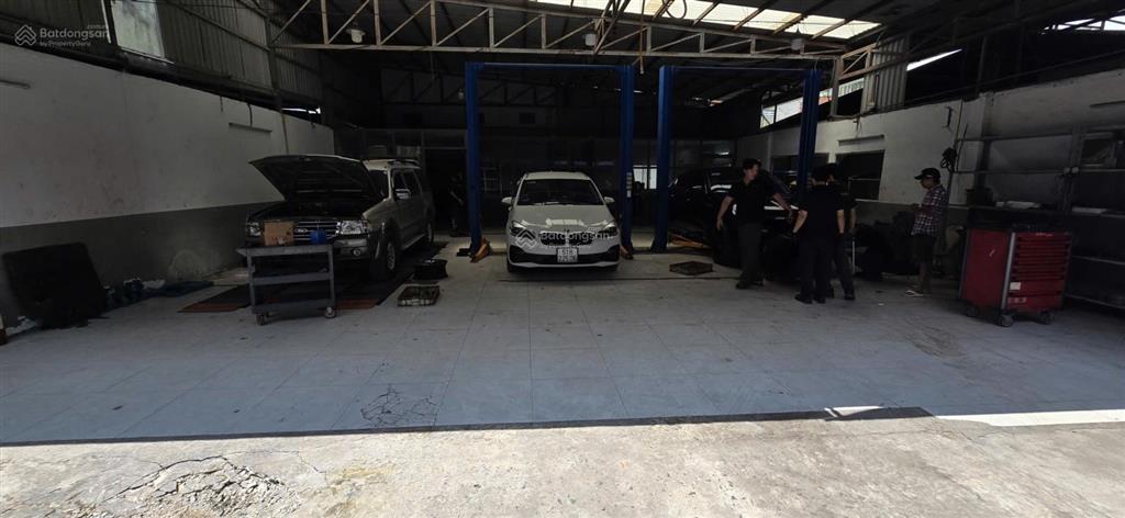 Cho thuê nhà xưởng 1500m2 mặt tiền nguyễn văn quỳcầu phú mỹquận 7. giá rẻ 150 triệu/tháng.