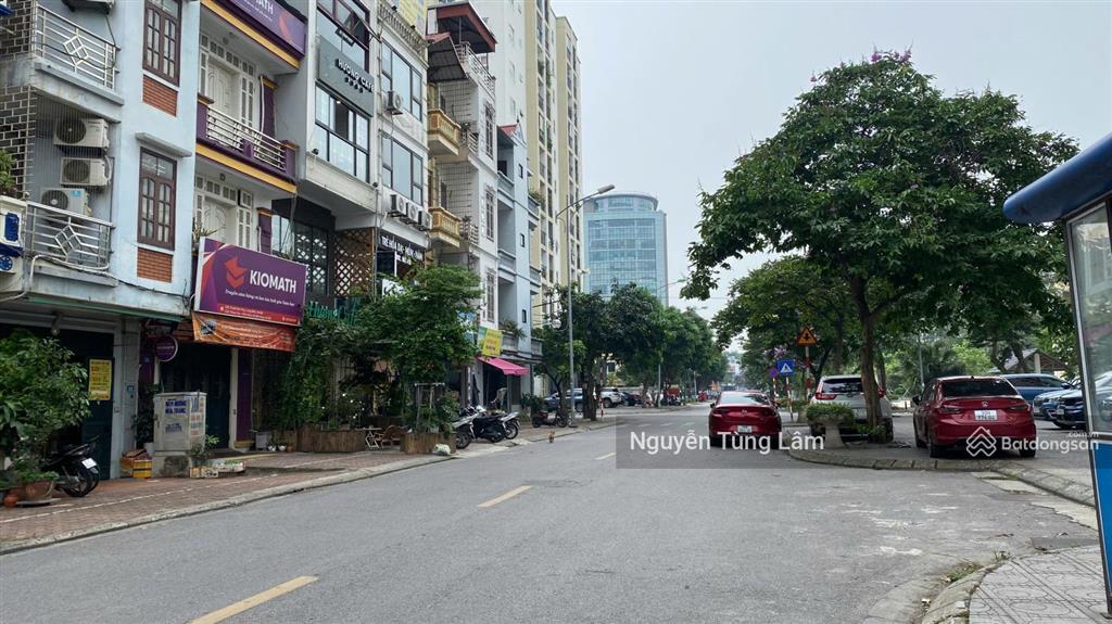 Đón cầu trần hưng đạo mặt phố gia thụy 70m2 6 tầng thang máy lô góc giá rẻ