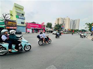Siêu hiếm bán đất tặng nhà + 3 phòng trọ ngay trung tâm lê văn việt phù hợp xây chdv giá chỉ 40tr/m