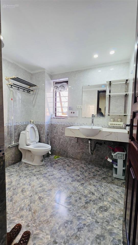 Gđ cần bán căn hộ tt đền lừ tân mai, hoàng mai